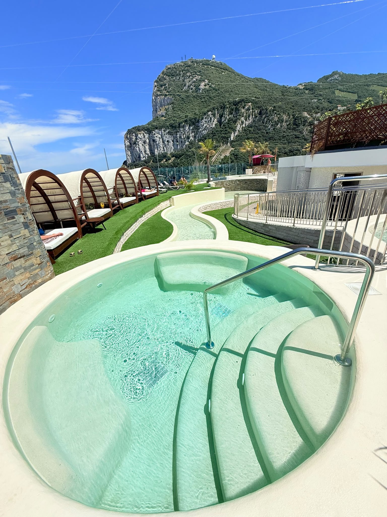Plunge pool beneath the Rock